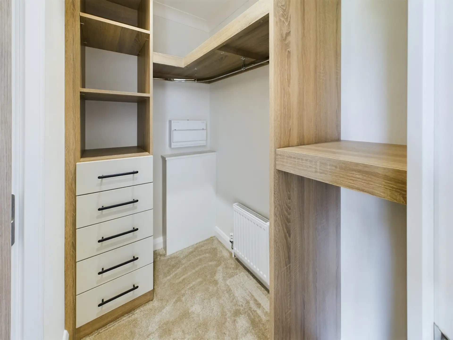 Walk-in Wardrobe